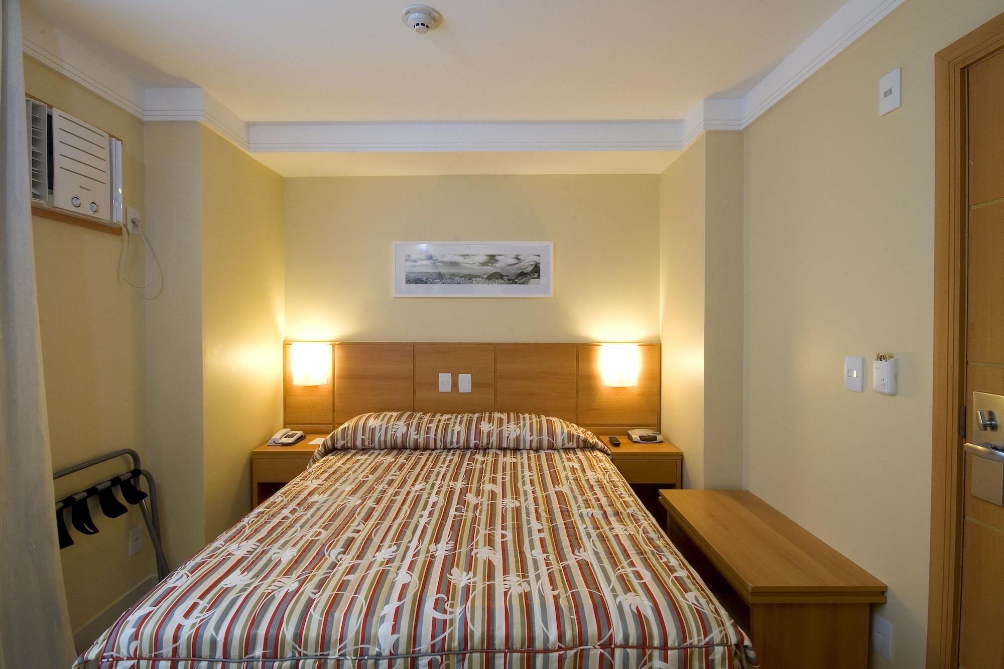Hotel Atlantico Business Centro ริโอเดจาเนโร ภายนอก รูปภาพ A room at the hotel