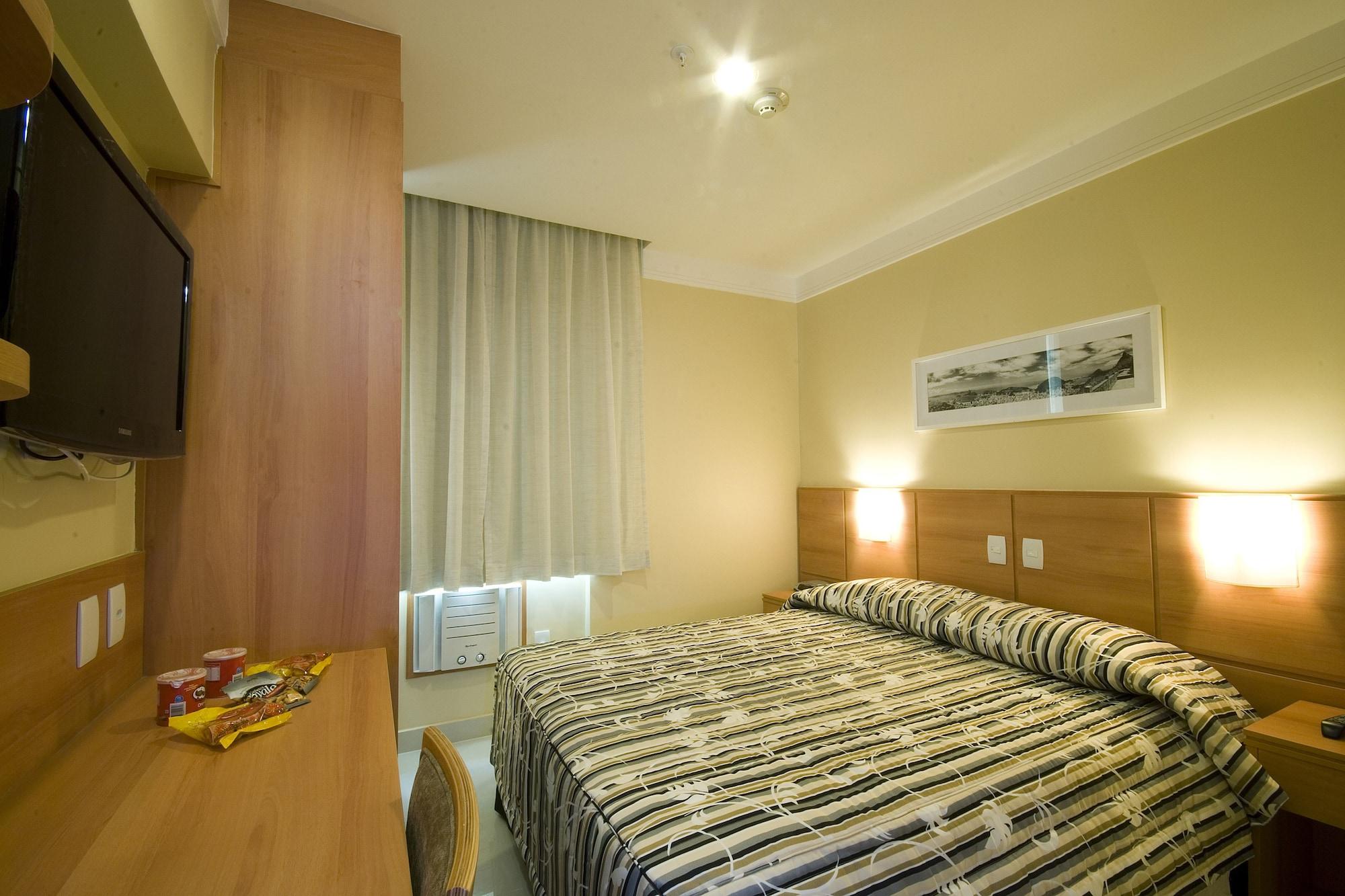 Hotel Atlantico Business Centro ริโอเดจาเนโร ภายนอก รูปภาพ A room at the hotel