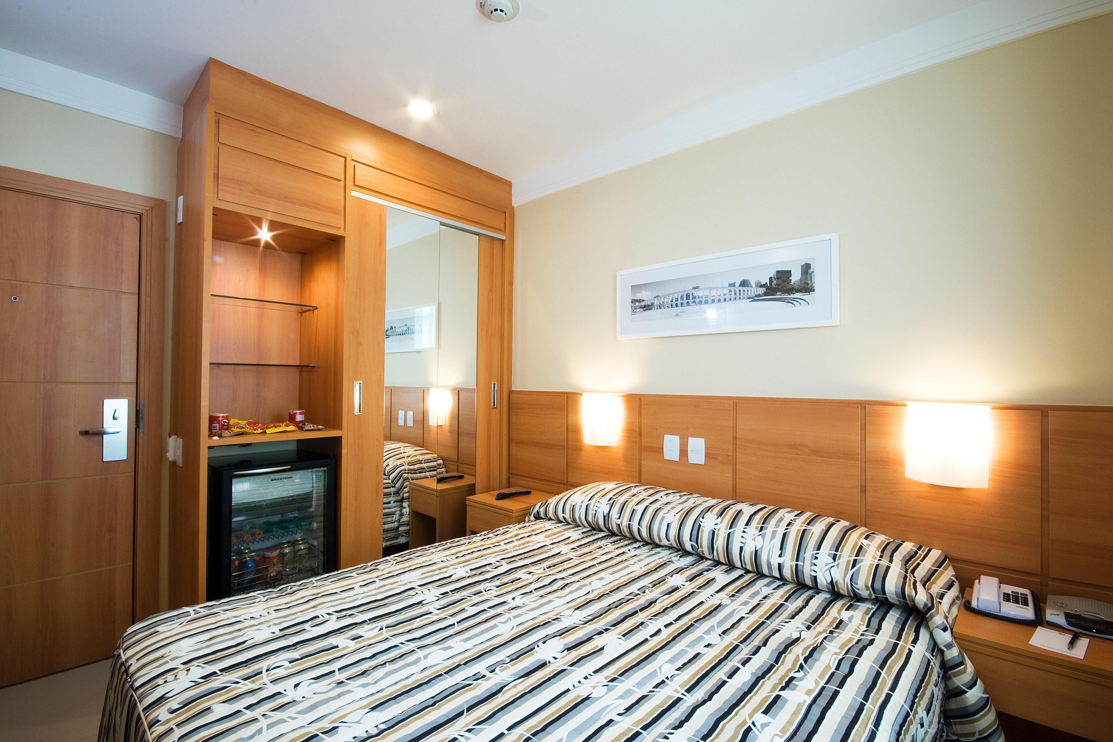 Hotel Atlantico Business Centro ริโอเดจาเนโร ภายนอก รูปภาพ A room at the hotel