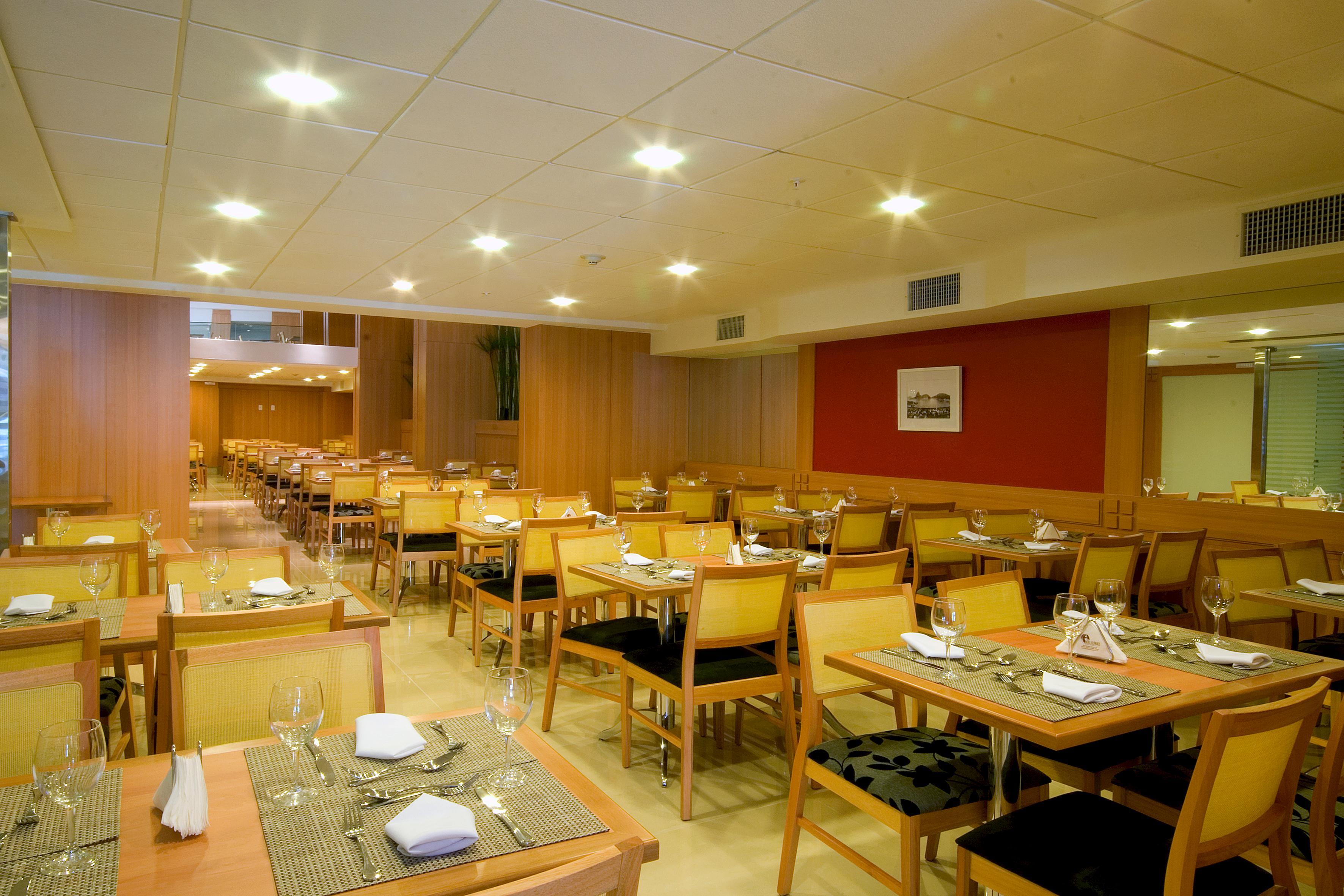 Hotel Atlantico Business Centro ริโอเดจาเนโร ภายนอก รูปภาพ A restaurant in Belgrade
