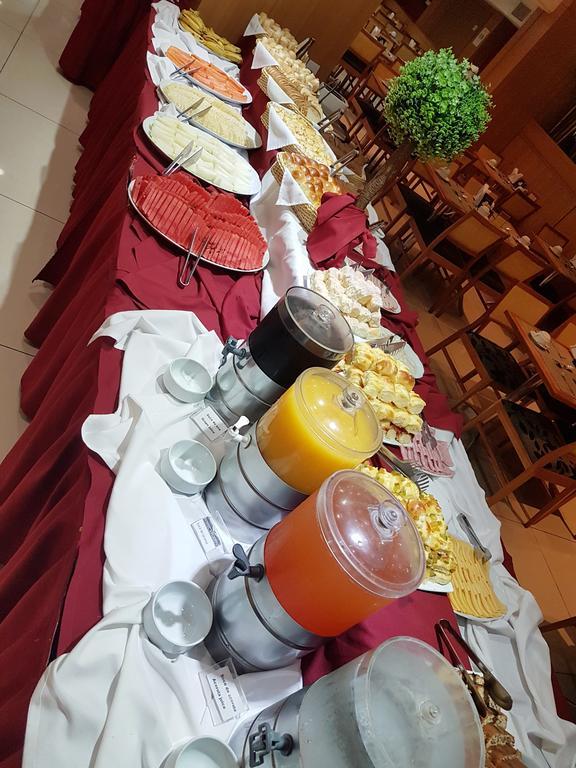 Hotel Atlantico Business Centro ริโอเดจาเนโร ภายนอก รูปภาพ Breakfast buffet at a hotel