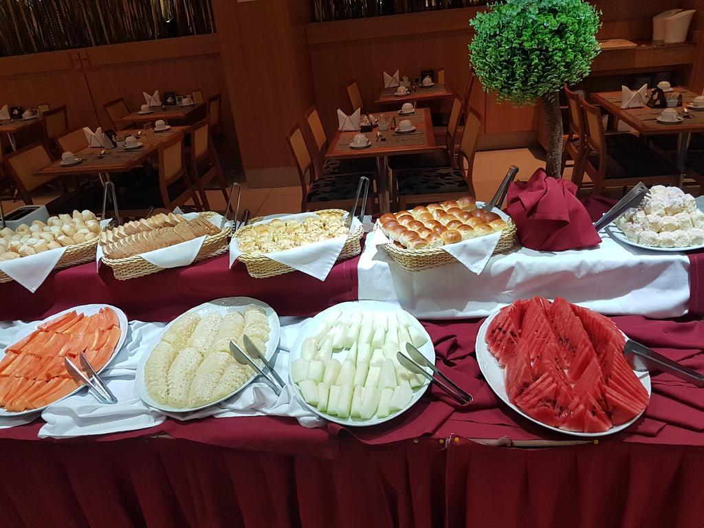 Hotel Atlantico Business Centro ริโอเดจาเนโร ภายนอก รูปภาพ Breakfast buffet at a hotel